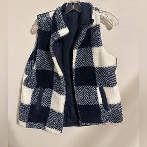REVERSIBLE VEST